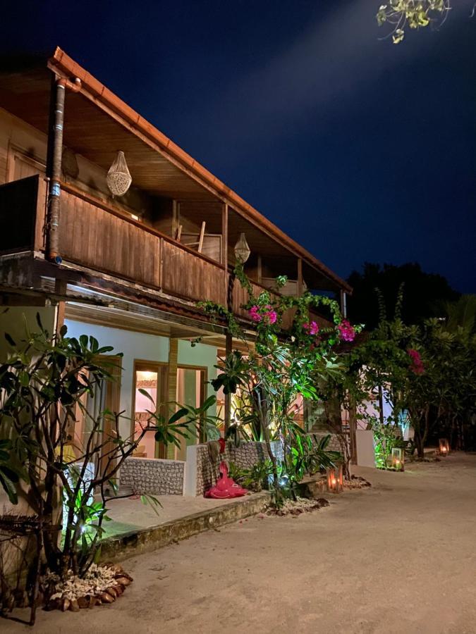 Iru Maldives Hotel Thulusdhoo Kültér fotó